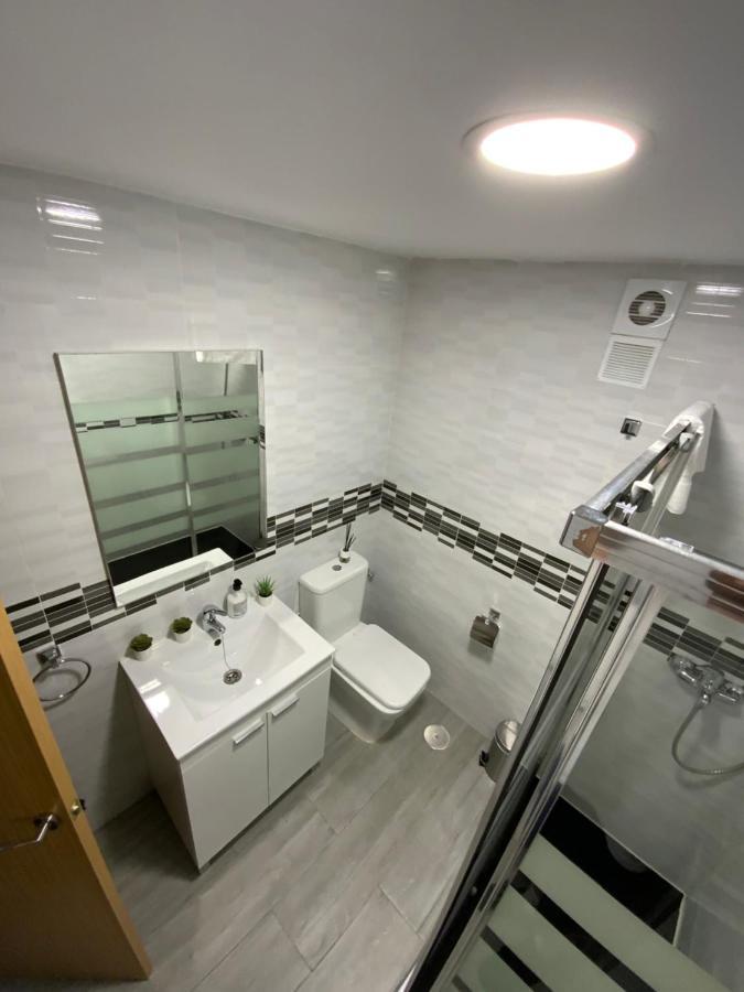 4 Capulino Apartamentos Малага Экстерьер фото