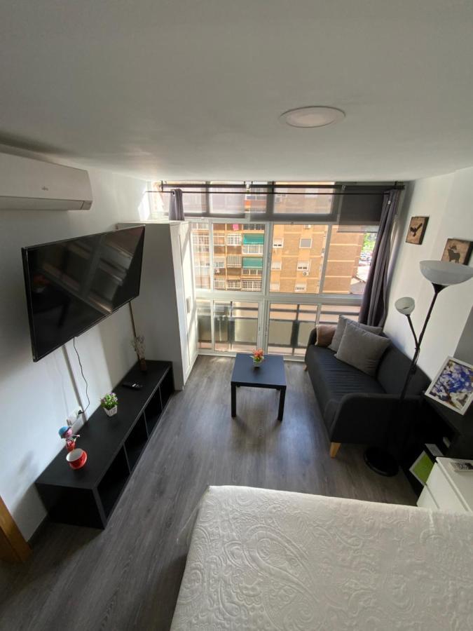 4 Capulino Apartamentos Малага Экстерьер фото