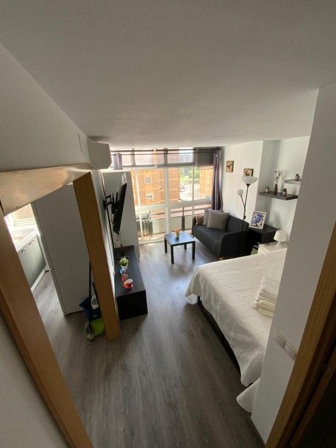 4 Capulino Apartamentos Малага Экстерьер фото